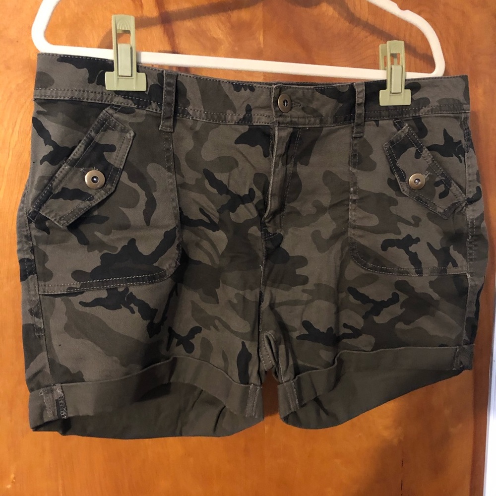 Camouflage shorts